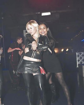 SEXy KINKY CHEATING MATURE MILF COUGARS HAVE FUN Porn Pictures XXX Photos Sex Images