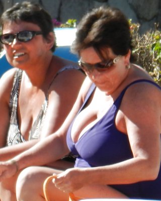 Beach Milfs And Grannies