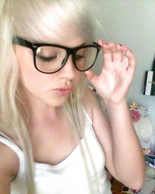 Cute Emo Mädchen #5240175