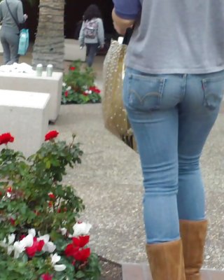 Teen Ass & Butt In Blue Jeans Looking Sexy