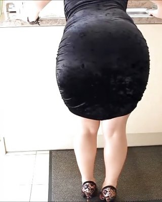 BIG BOOTY PAWG BUBBLE BUTT THONG DRESS CANDID ASS