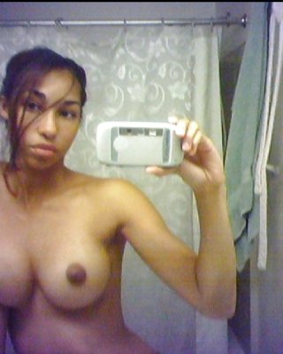 Hot Black Women Mirror Shots