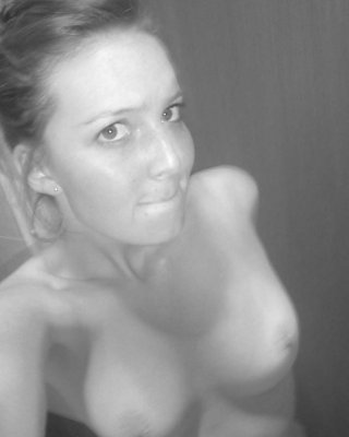 Niedlich Exgf Oben Ohne #21266354