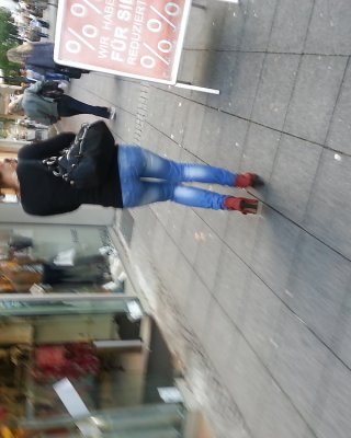 Was ein geiler arsch ! what an ass ! #21875983