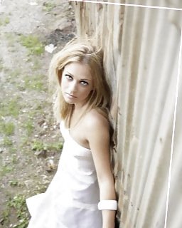 AJ Cook- #22486957
