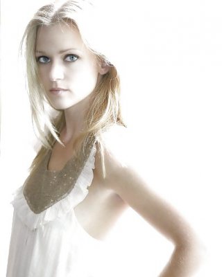AJ Cook- #22487034