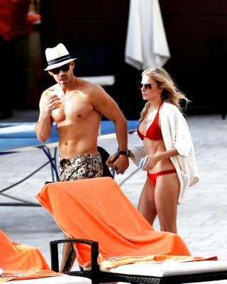 LeAnn Rimes Bikini Candids In Cabo San Lucas