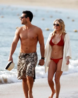 LeAnn Rimes Bikini Candids In Cabo San Lucas