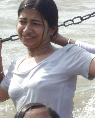 Desi Nude River - Indian Girls bathing at river ganga Porn Pictures, XXX Photos, Sex Images  #683650 - PICTOA