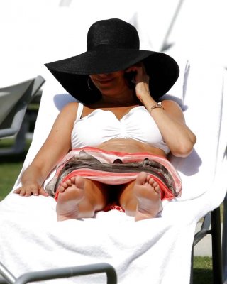 Sofia Vergara Gefangen, Dass Tiefe Spaltung Aus Am Strand #2687750