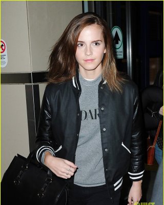 Emma Watson Am Lax Flughafen 16. Oktober 2013 #22270727