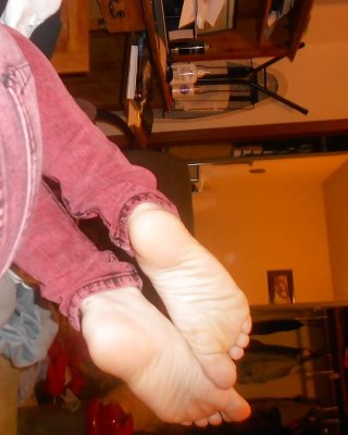 Amateur Female Soles 14