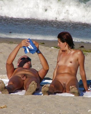 Schöne Änderungen Am Strand Von Voyeur Troc Porno Bilder Sex Fotos XXX Bilder PICTOA