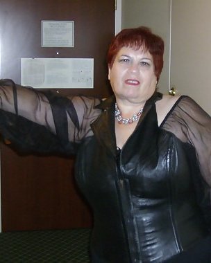 Mature FemDom