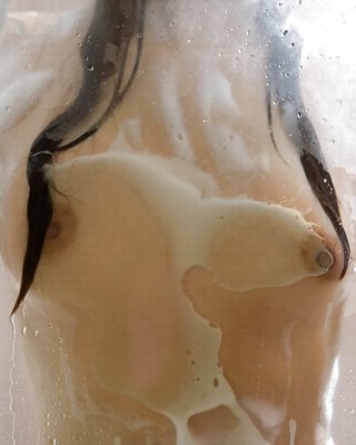Brüste Gegen Glas Gepresst. Groß Und Klein. #20561480