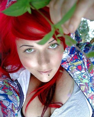 Bekleidet Emo 1 #11077210