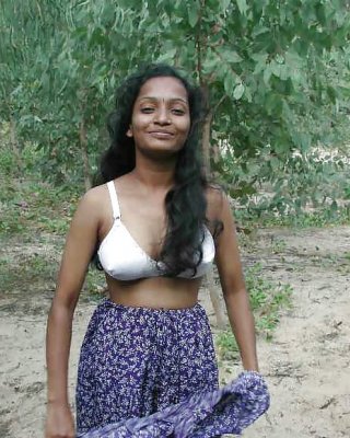 Indian Aunty Showing 3