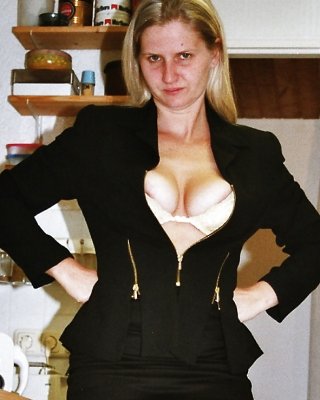 SAG - Sexy Business Lady Black Tight Costume Yellow Bra 02