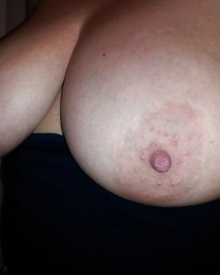 Milf Lateshay 36 G Schlaffe Floppy Titten Natürliche #9933665