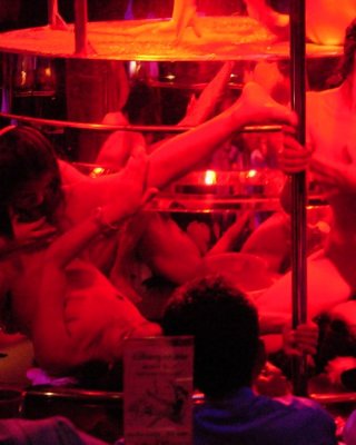 Lesbien Show In Thai-Bar #3556317