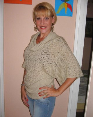 Blonde Milf Posing 1