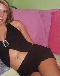 Sexy Dressed Dating-Site Milfs