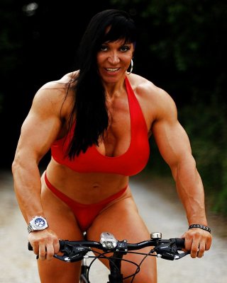 Sexy Female Muscle - Jana Linke Sippl