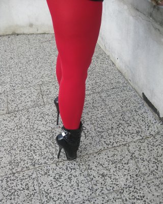 Gina Weiß österreichische Pornbabe Liebe Meine Ballette Stiefel #4230395