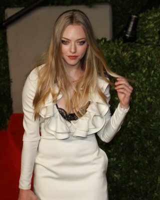 Amanda Seyfried By Twistedworlds