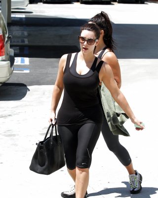 Kim Kardashian Makes Her Way To The Gym In Los Angeles