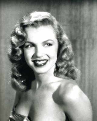 Beautiful & Sexy Portraits Of Marilyn Monroe