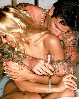 Pamela Anderson Lee & Tommy Lee Honey Moon Sex Tape