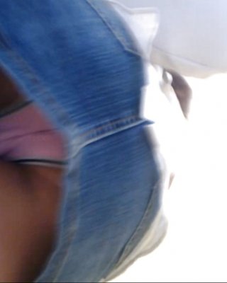 Upskirt Rosa Höschen #13344100