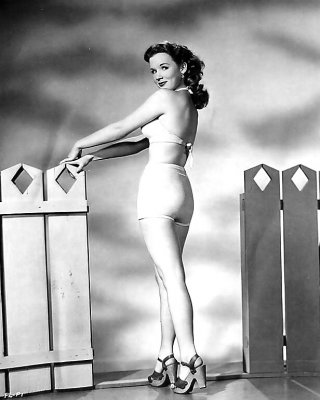 320px x 400px - Piper Laurie RIP Porn Pictures, XXX Photos, Sex Images #540219 - PICTOA