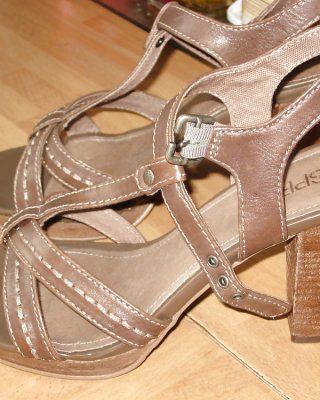 Fuer uns frauen ein paar Meiner schuhe
 #7693954