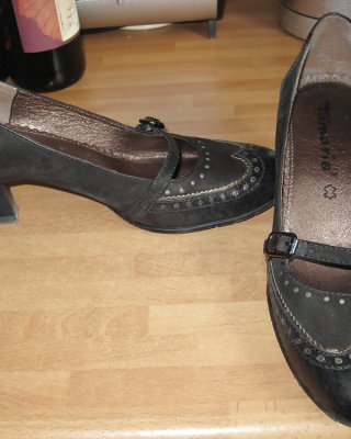 Fuer uns frauen ein paar Meiner schuhe
 #7694001