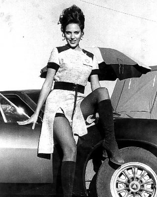 Retro Babes With Automobiles