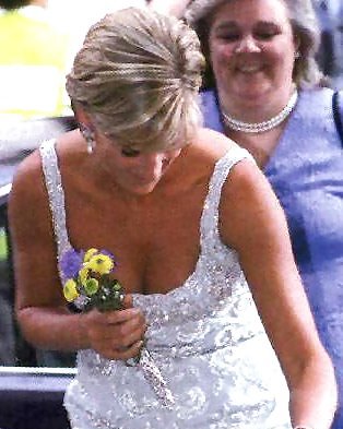 Diana Spencer - Widmet Sich Der Hahn Verrückt Gemacht Königs Fick-Spielzeug #20253333