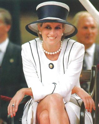 Diana Spencer - Widmet Sich Der Hahn Verrückt Gemacht Königs Fick-Spielzeug #20253451