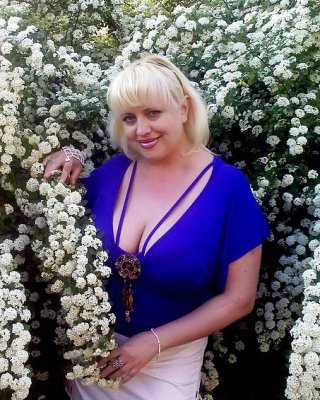 胸の張ったロシア人女性 1041
 #22670687
