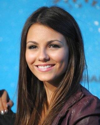 Victoria Justice #20004014