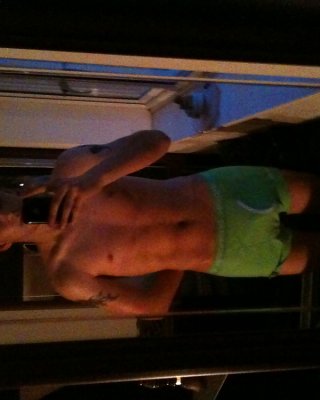 Meee #6584975
