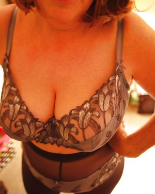 Curvy Claire 50 Year Old Wife