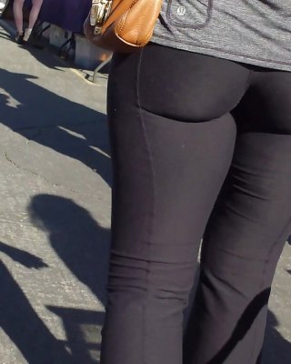 Sexy Skinny Teen Butt & Ass In Spandex Pants