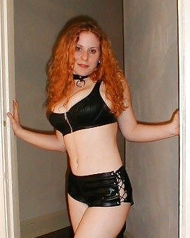 Kira Redhead Amateur In Bound In Leather