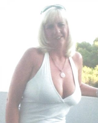 Vollbusige & Hoch Reife Blondine #9033239