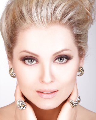 Свингерлердің жетілген әйелін трахаюін қараңыз