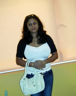 Indian Divorced Wife (HOTTY)