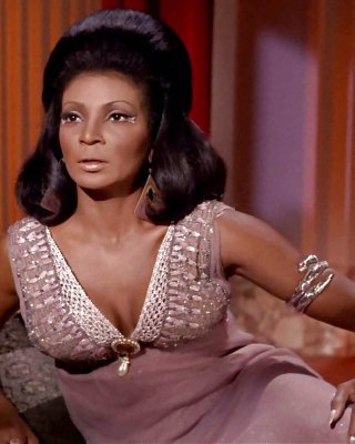 Lt. Uhura - Nichelle Nichols Nude - Vintage