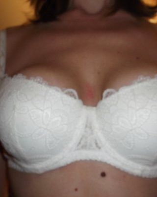 Recibió un orgasmo vaginal y anal
 #6166277